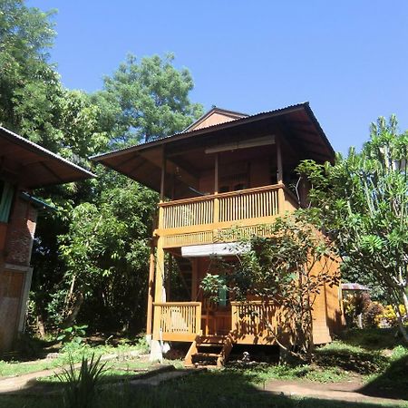 Bunaken Sea Garden Resort Extérieur photo