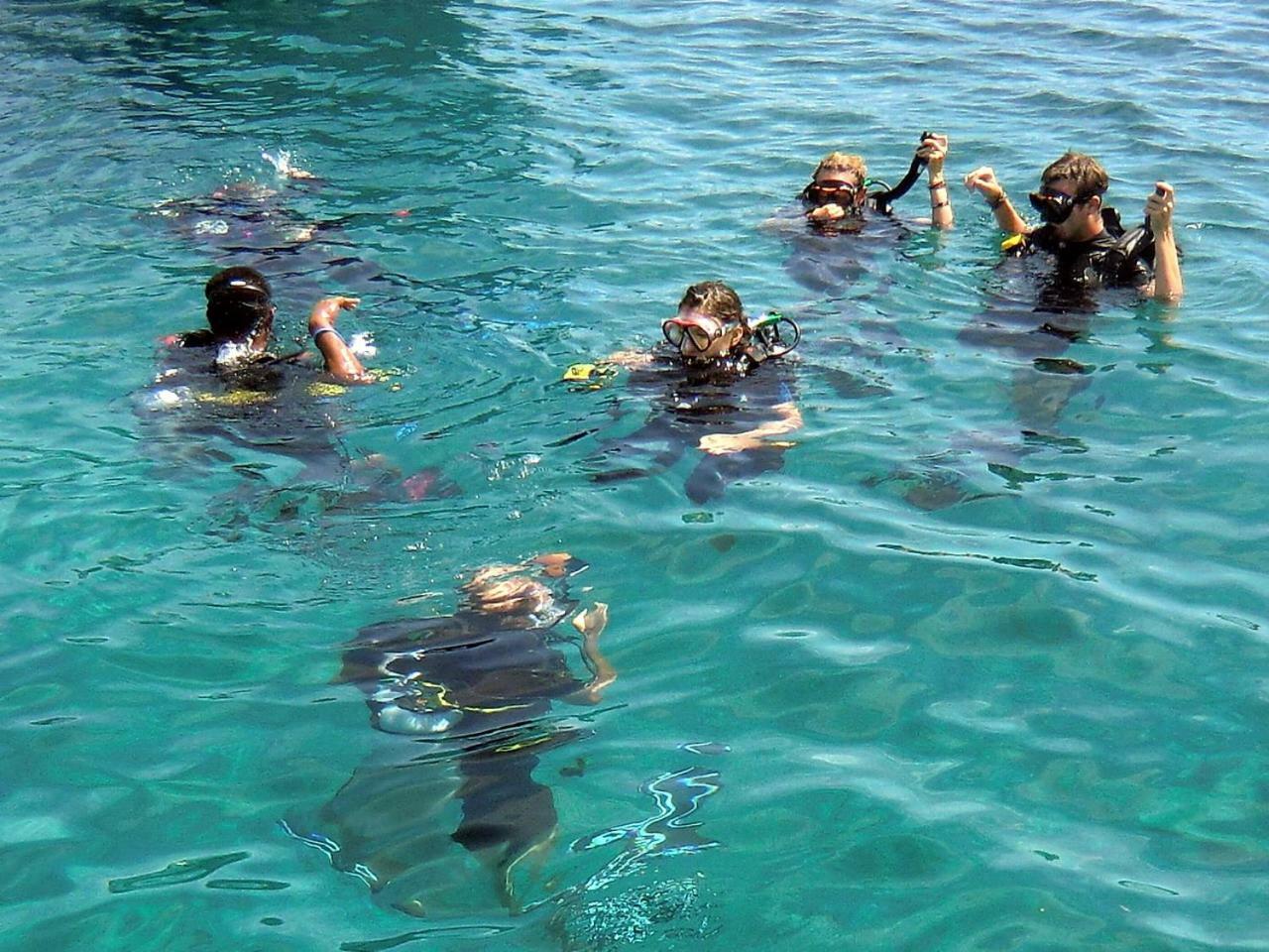Bunaken Sea Garden Resort Extérieur photo