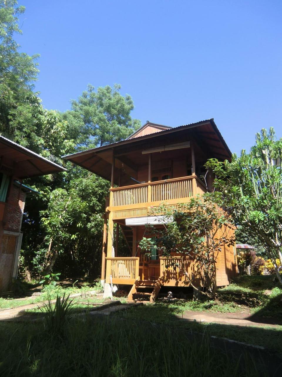 Bunaken Sea Garden Resort Extérieur photo