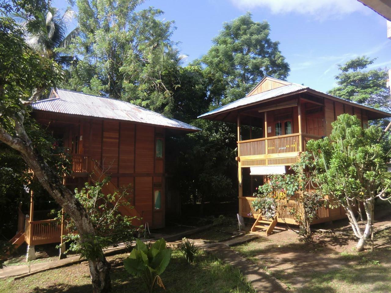 Bunaken Sea Garden Resort Extérieur photo